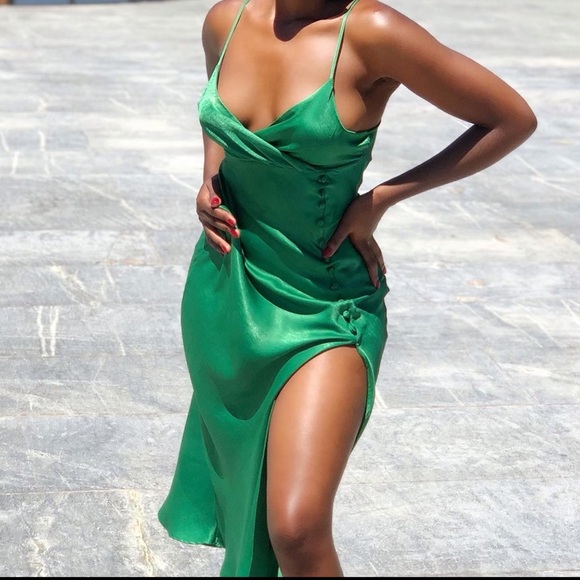 Zara green satin slip buttoned dress - Picture 3 of 6
